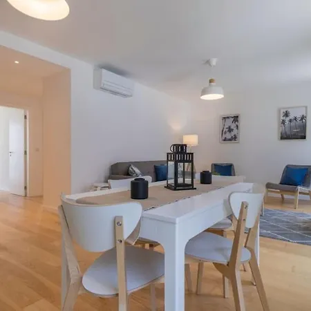 Campolide 2 Bedroom Delight By Innkeeper Апартаменты Лиссабон