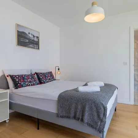 Campolide 2 Bedroom Delight By Innkeeper Apartment