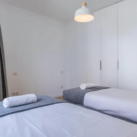 Campolide 2 Bedroom Delight By Innkeeper * Lisboa