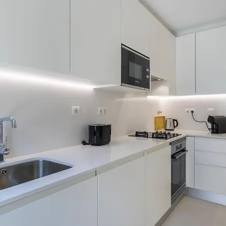 Campolide 2 Bedroom Delight By Innkeeper דירה